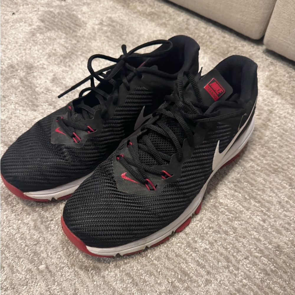 Men’s Nike sneakers